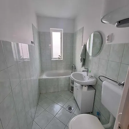 Sarga311 Ueduelohaz Holiday home